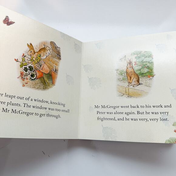 Wedgwood Peter Rabbit Ceramic Mug and Book 2 Piece Collectable Classic - Picture 3 of 15